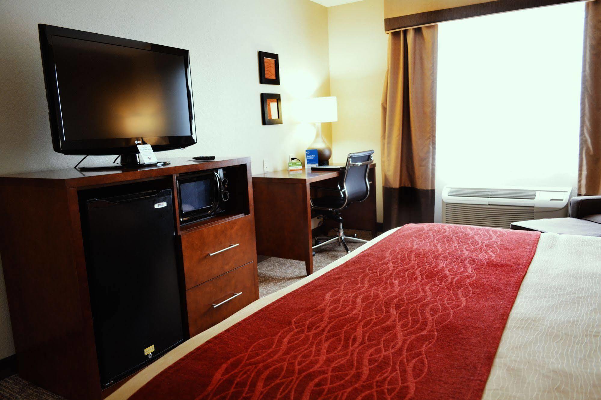 Comfort Inn & Suites Covington - Mandeville Exterior foto